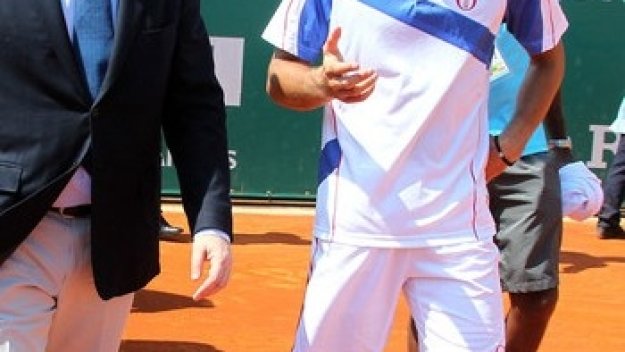 Джокович остава непобеден