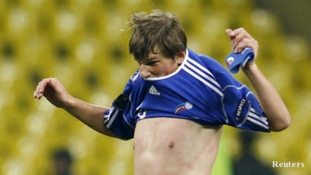 Аршавин се справи с &quot;Червения динамит&quot;