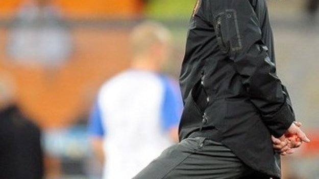 Ван Марвайк отсвири Райън Бабел за мачовете със Сан Марино и Финландия