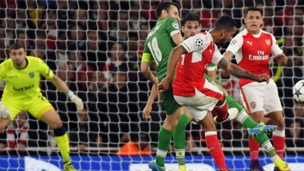 Бащата на Боби Михайлов подкрепи Владо Стоянов: Горе главата!