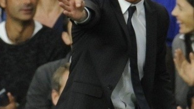 Вияш-Бояш още не е решил, дали да пусне Торес като титуляр срещу Генк