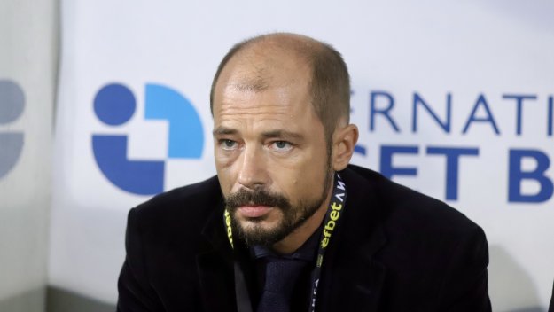 Напрежението в ЦСКА: Ел Маестро се оправдал с футболистите