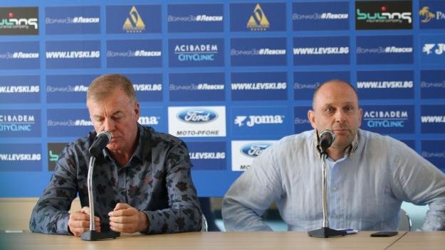Случва се: Бивш на Атлетико Мадрид е в София, подписва с Левски
