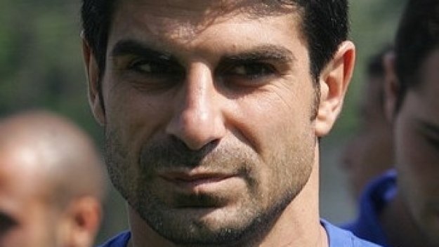 Вандали надраха джипа на Гонзо