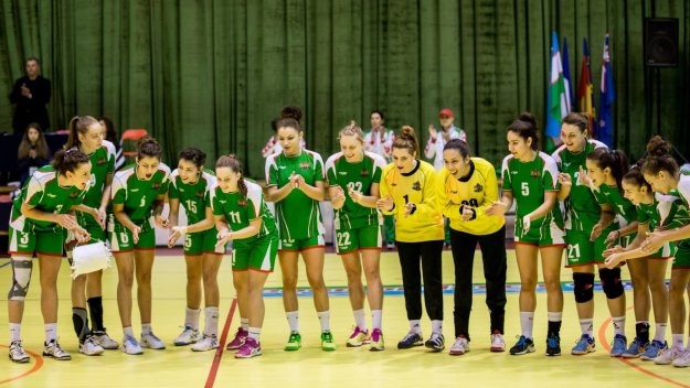 България остава в битката за титлата на хандбалния “Чалъндж Трофи”