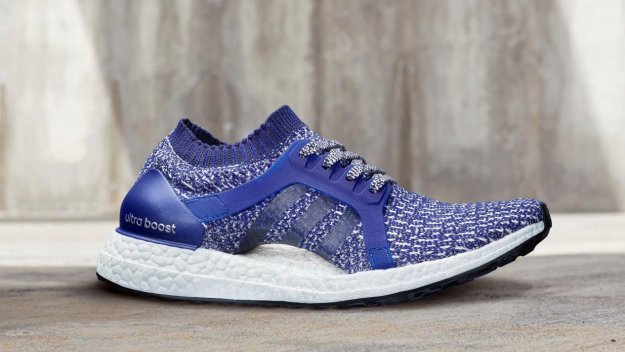 Adidas представи UltraBoost X в мистериозно синя цветова комбинация