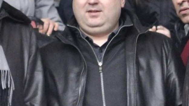 И Черно море цака Коко Динев