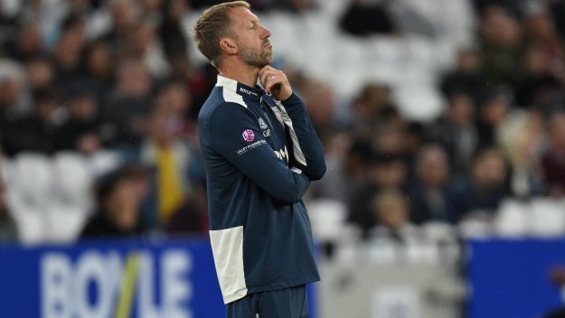 Греъм Потър пое Швеция