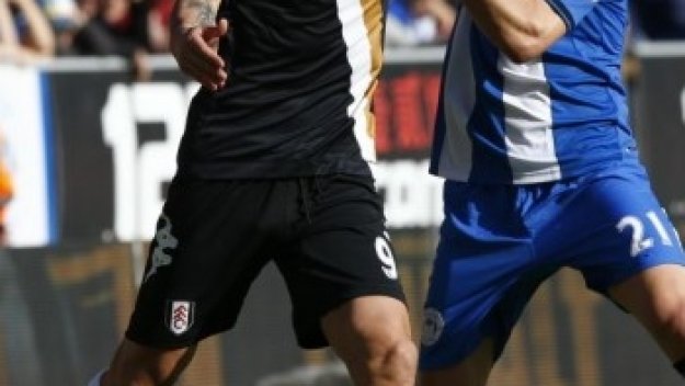 Бербатов отпадна за мача с Манчестър Сити