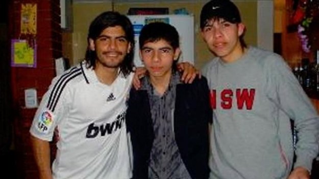 Валенсия дърпа ушите на Банега, че носи екип на Реал