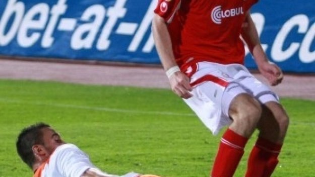 Шеридън с гол и асистенция за Хибърниън