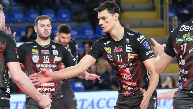 Николов с нов голям мач за Лубе Чивитанова