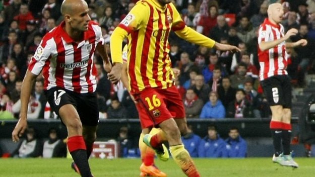 Бускетс се оправда с рефера