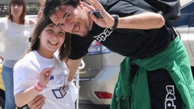 Сцепиха главата на Попето