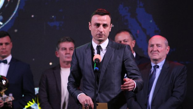 Бербатов за новите национали: Аплодирам Ясен Петров