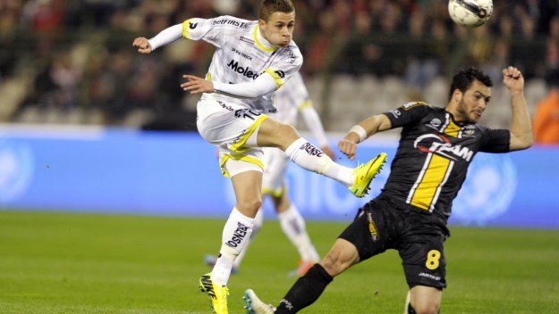 Борусия взе малкия Азар