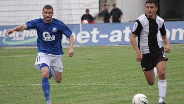 Славия привлече Атанас Чипилов