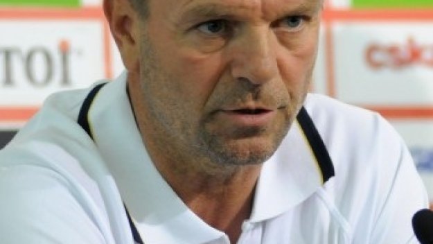 Стойчо топи търговския директор в нова лъжа