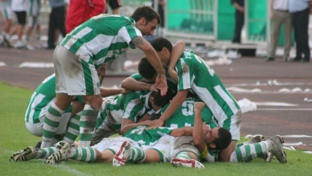 Берое решава в сряда дали да вземе Ромарио