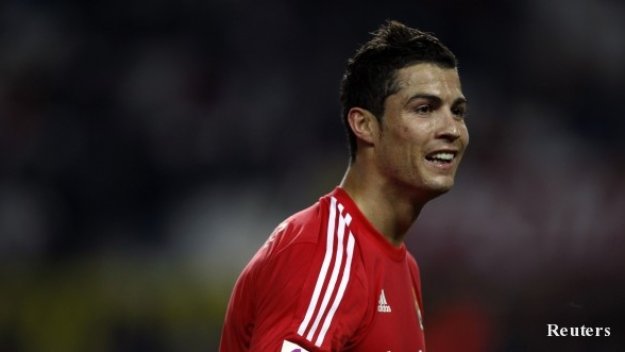 Логично - Меси и Роналдо попаднаха в идеалния отбор за 2011 година