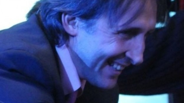 Етър се жалва от съдия