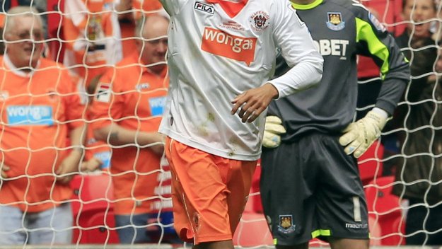 Том Инс става съотборник на Бербо в Монако