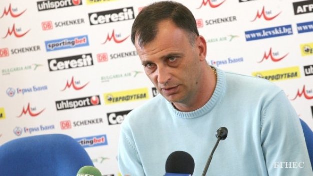 Тони Здравков скочи на президента на Калиакра