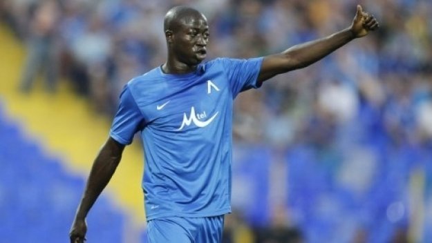 Левски наема личен шофьор за Дембеле