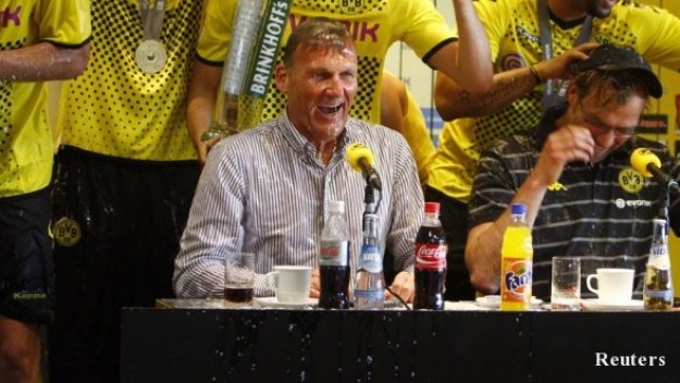 Вацке: Байерн е фаворит за титлата, но все още не е играл срещу нас