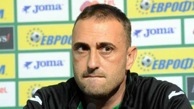 Петев избра титулярите за Турция