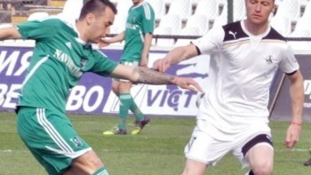 Кокала прибира изгонения от Славия Николай Божов