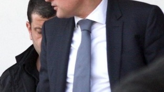 Кирил Домусчиев призна, че е възможно да махне Ивайло Петев