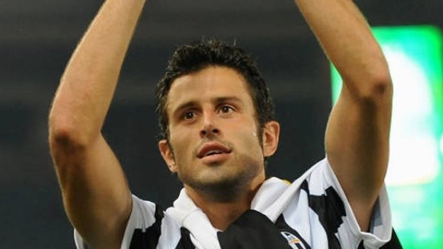 Гросо заминава за Дубай