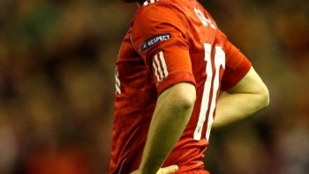 Хамбургер подава ръка на издънката Джо Коул