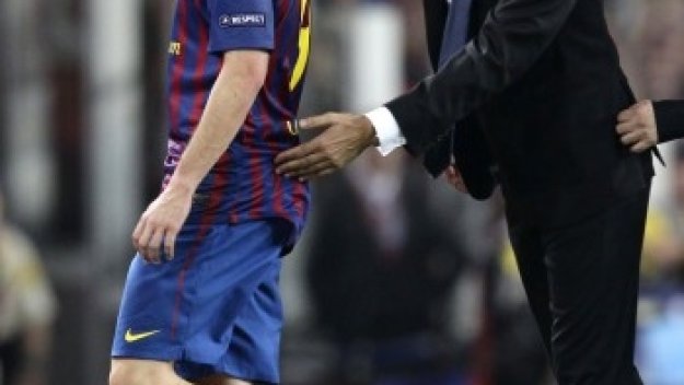 И Иниеста се контузи, аут е за месец