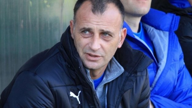 Сухия ще тества бразилски бек