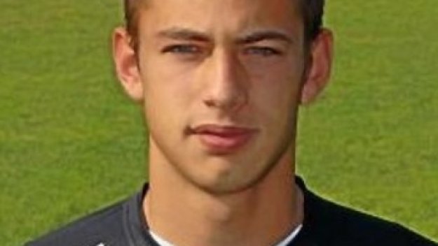 Юве близо до наследника на Буфон