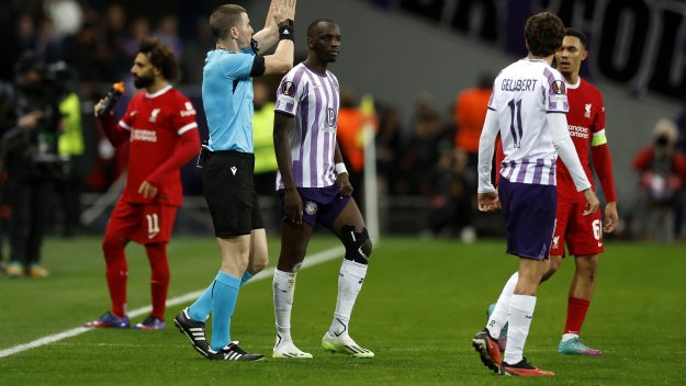 Кабаков с ново назначение в Европа, ще ръководи мач между грандове 