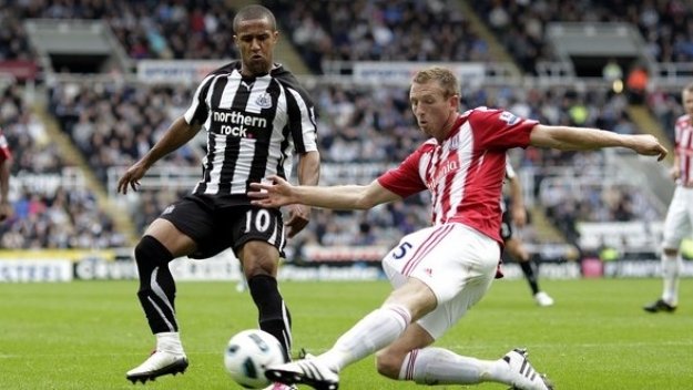 Защитник на Нюкасъл закопа отбора си срещу Стоук
