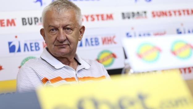 Скандално: Крушарски е палячо, а шефовете на ЦСКА са злобни хора