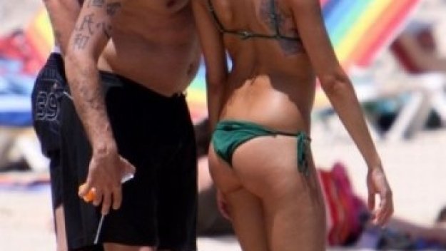 Кристиян Виери заби поредната манекенка