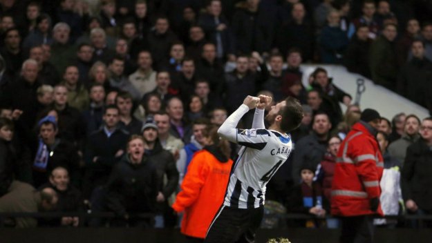 Нюкасъл склонил да продаде Кабай на ПСЖ