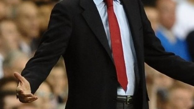 Венгер: Пет победи до края и взимаме титлата