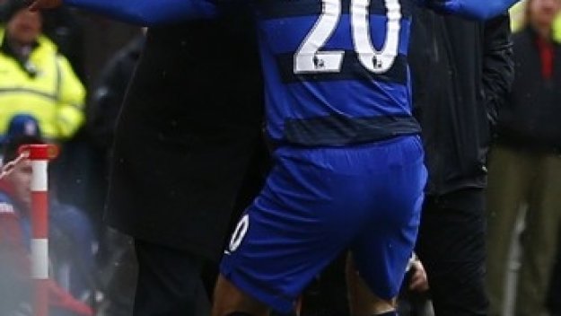 Фърги за ван Перси: За малко да ме убие