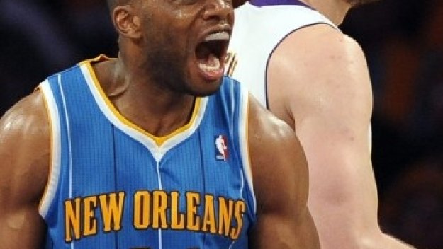 Стършелите ужилиха Лейкърс насред Ел Ей