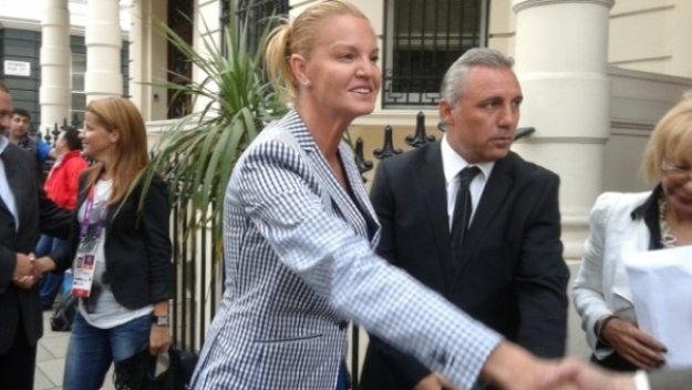 В Сърбия: Стоичков се пъчи като паун