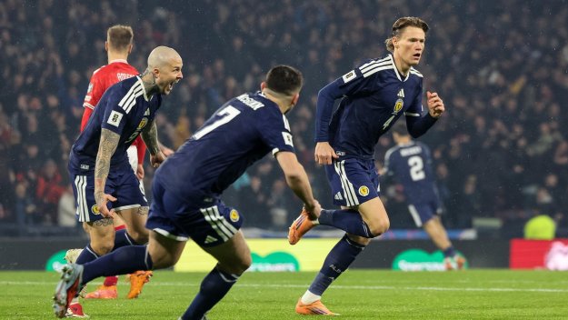 Лудост в Глазгоу! Шотландия излъга Дания с 4:2 след страхотна драма