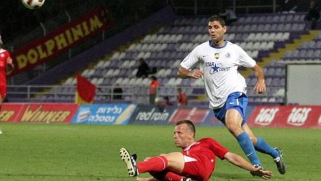 Топчо с гол, а Макриев с асистенция в Израел