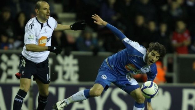 Болтън елиминира Уигън за ФА Къп, Петров с цял мач