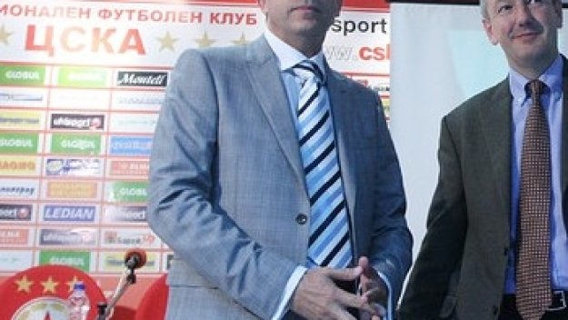 Венци Живков подскочи: Литекс пак ни го сложи със съдията